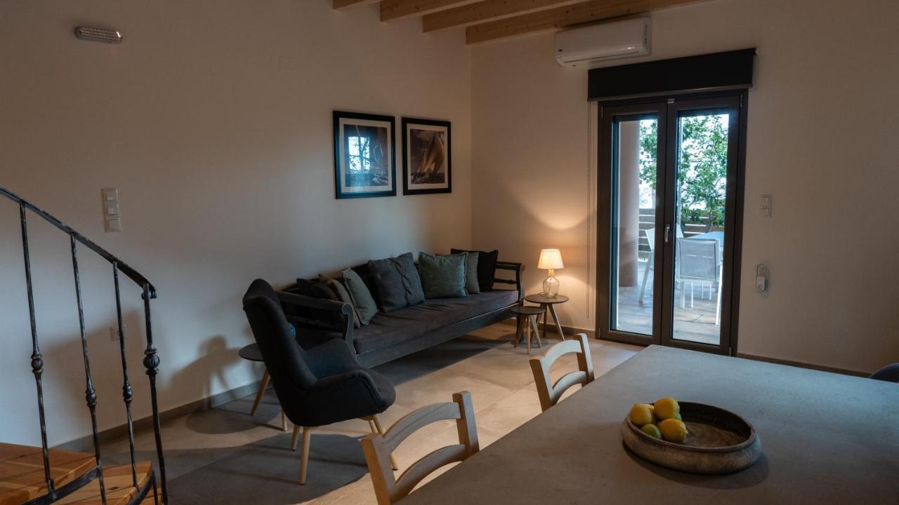 スーギア Arhondiko Luxury Houseヴィラ エクステリア 写真