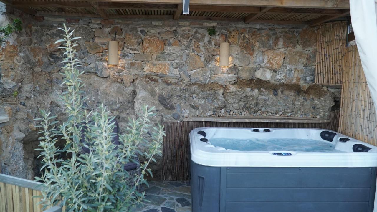 スーギア Arhondiko Luxury Houseヴィラ エクステリア 写真